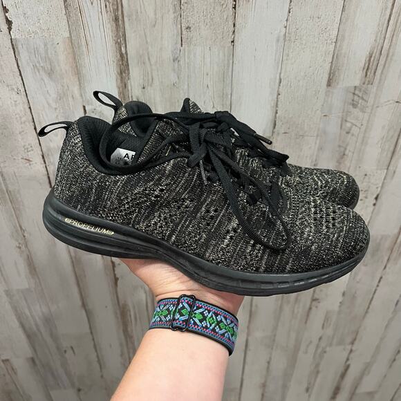 APL Techloom Pro Sneakers Black Metallic Gold Athletic Propulsion Women’s 6.5 - Picture 1 of 7